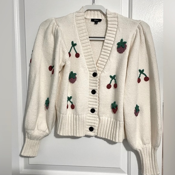 REVOLVE- NWT🏷 Adorable oversized knit Cardi ♥️ - Picture 10 of 12